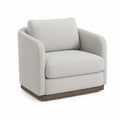 Sillón de bouclé beige con base de madera