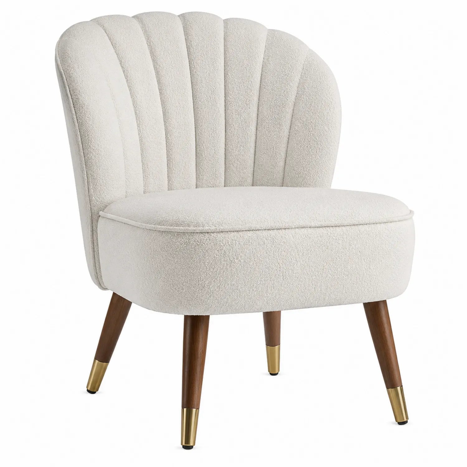 Silla tapizada en poliéster beige con patas de madera y detalles dorados