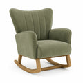 Silla mecedora de tela verde con estructura de madera